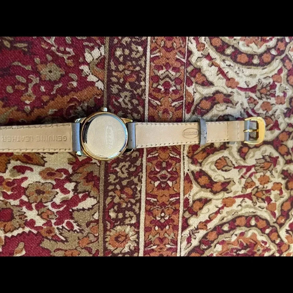 Fossil Watch Suede and Mother of pearl  - real leather and authentic